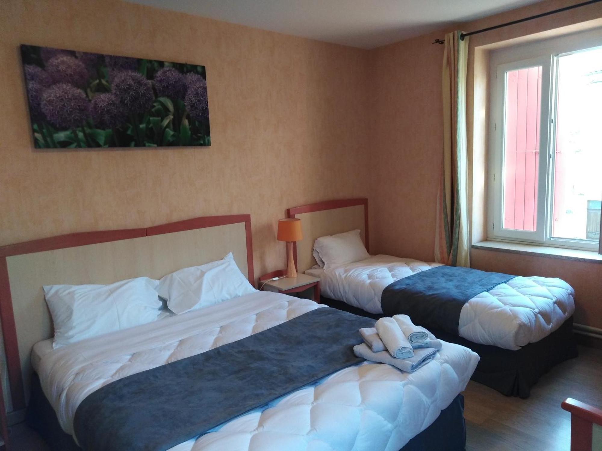 Logis Hotel Des Voyageurs Restaurant La Bonne Tabl'Hay Livron-sur-Drôme Buitenkant foto