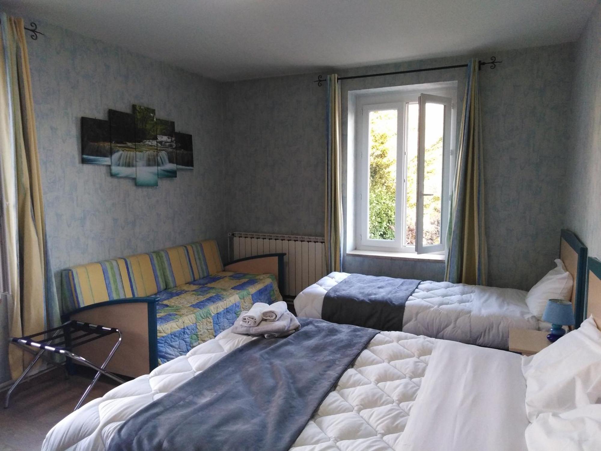 Logis Hotel Des Voyageurs Restaurant La Bonne Tabl'Hay Livron-sur-Drôme Buitenkant foto