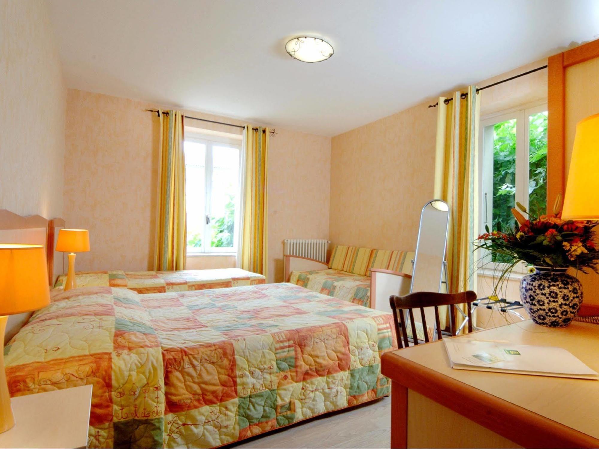 Logis Hotel Des Voyageurs Restaurant La Bonne Tabl'Hay Livron-sur-Drôme Buitenkant foto
